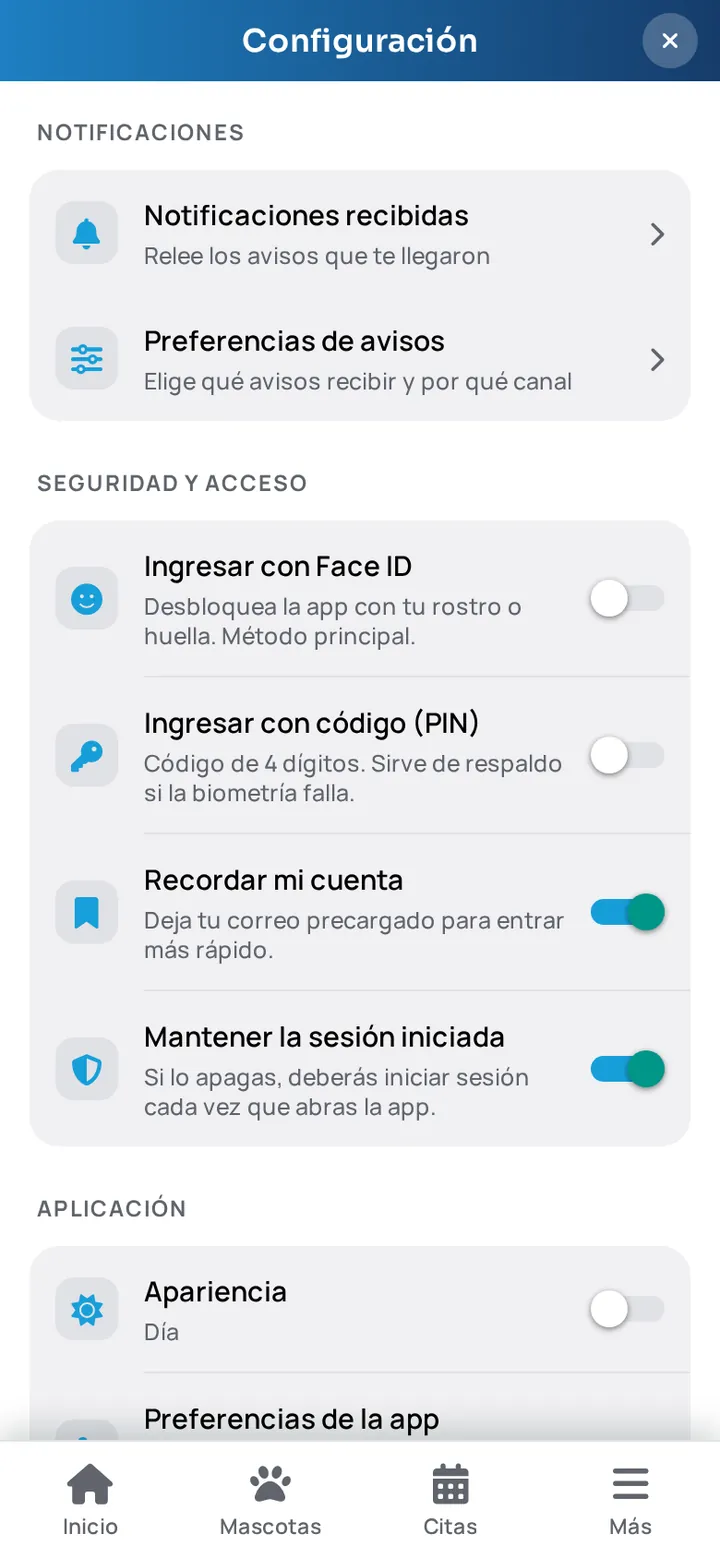 Pantalla de configuración de la app WireVet Tutores con el ingreso por Face ID, el código PIN, recordar la cuenta y cerrar sesión en todos los dispositivos