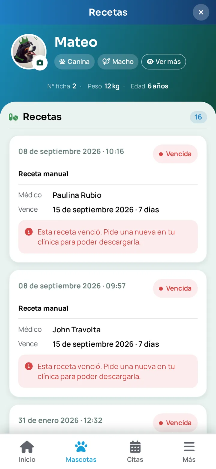 Recetas emitidas a una mascota en la app WireVet Tutores, cada una con su fecha y su PDF para ver y compartir